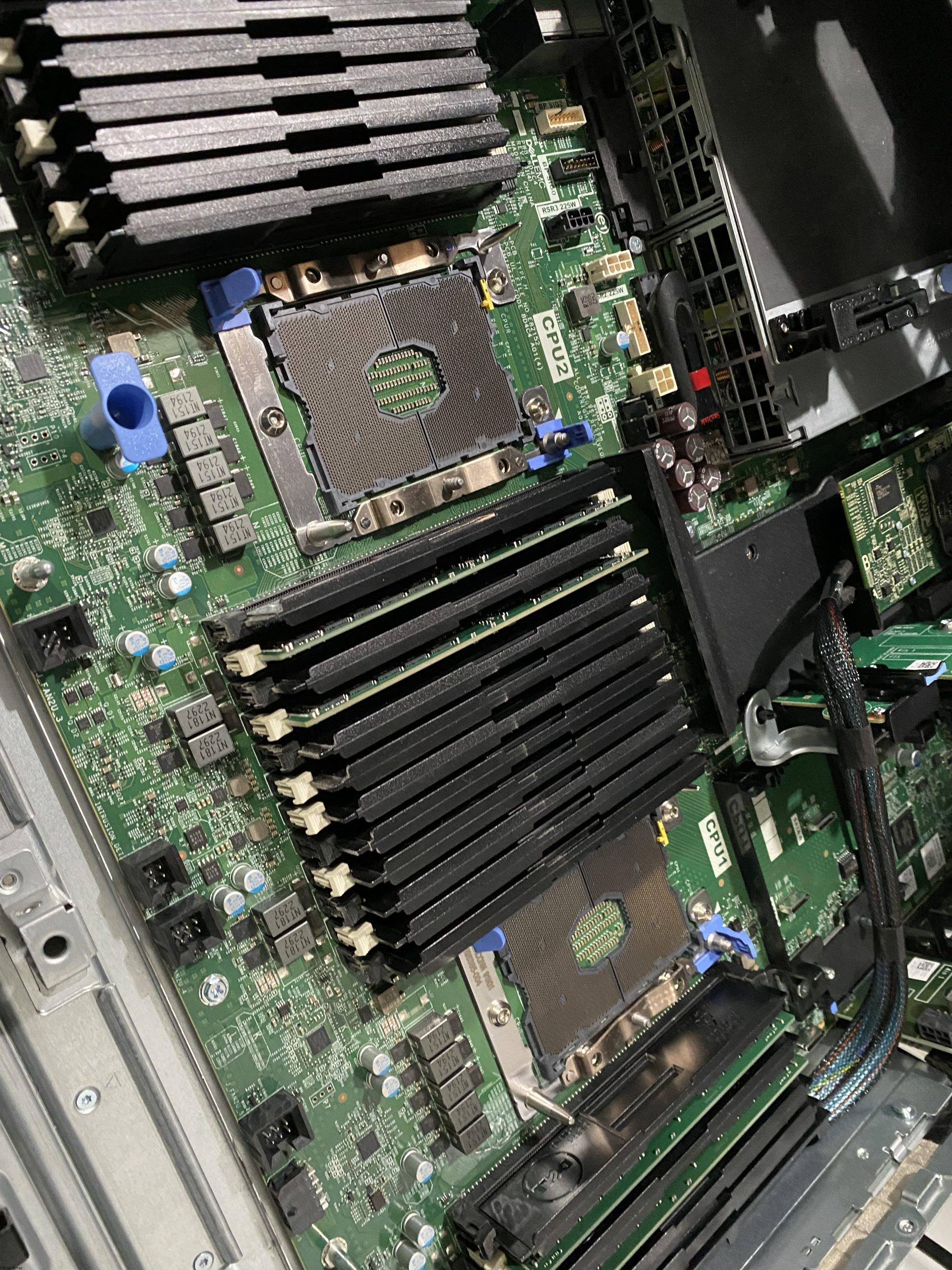 Dell Poweredge R740 Risers Layout Upgrading Processors in a Dell PowerEdge R740 – Virtual Bytes