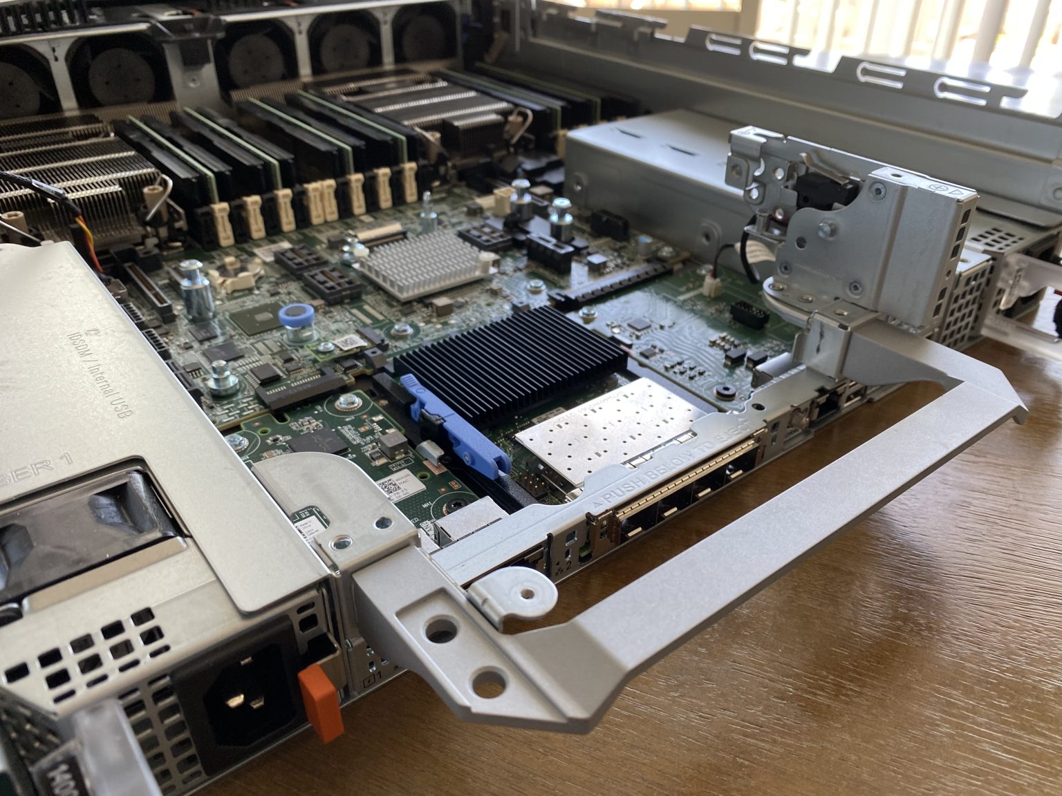 R750 Inlets DellEMC PowerEdge R750 – Review & Benchmarks – Virtual Bytes